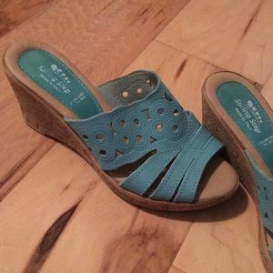 Spring Step Teal Wedges